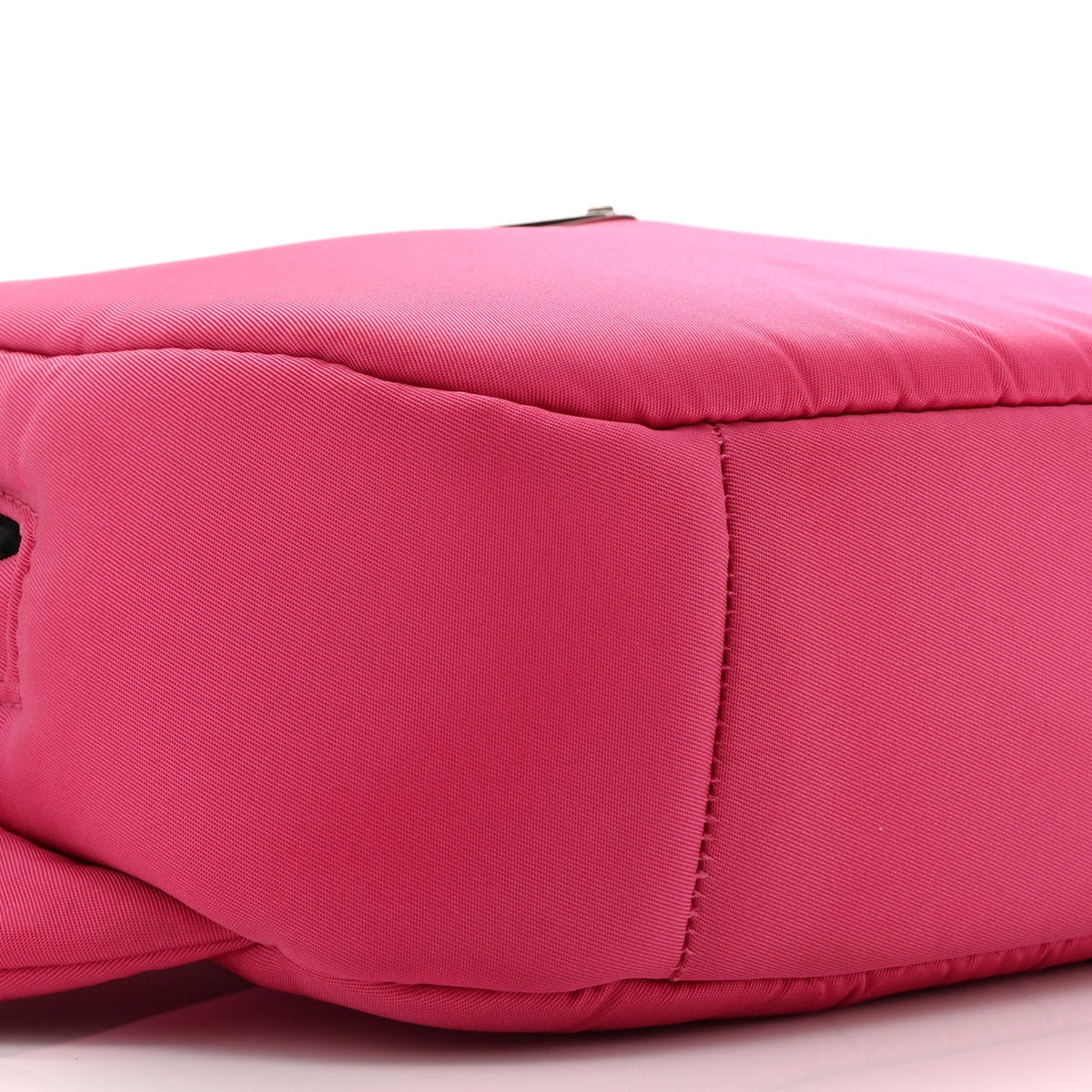 Tessuto Nylon Soft Padded Belt Bag Fuxia