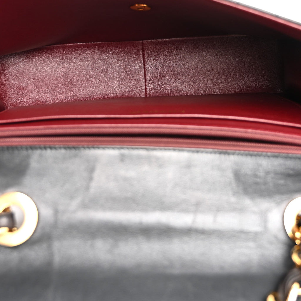 Lambskin Vertical Quilt Jumbo Single Flap Black