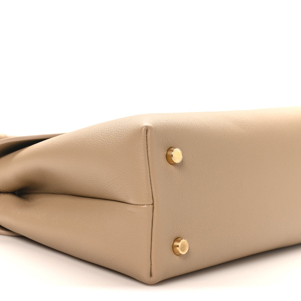 Supple Grained Calfskin Medium Nino Safari