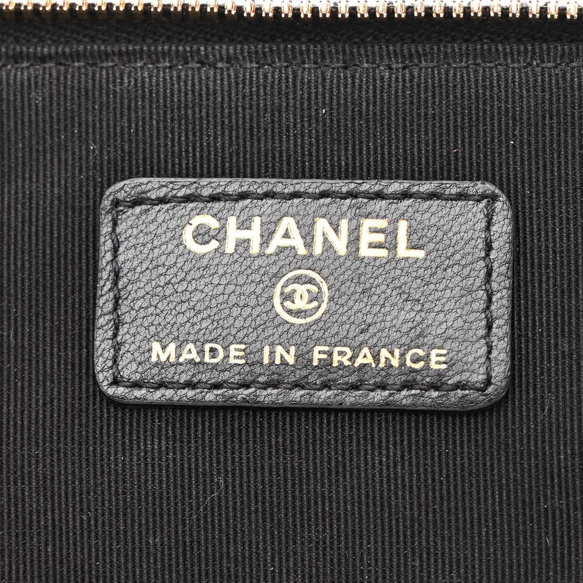 Goatskin Quilted Punk Essentials Vanity Case With Chain Black