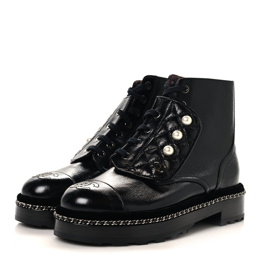 Crackled Calfskin Velvet Pearl Combat Short Boots 36 Black