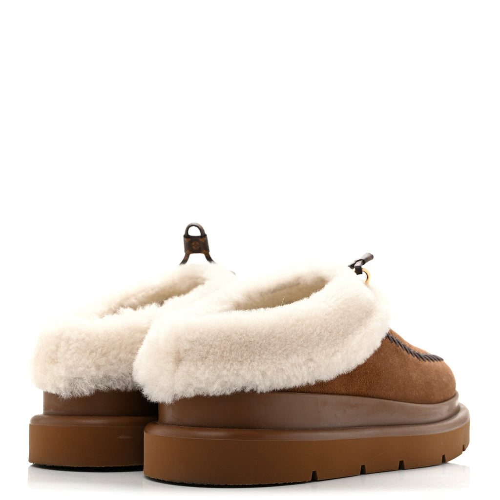 Suede Calfskin Shearling Monogram Debossed Cortina Closed Mule 39 Light Beige