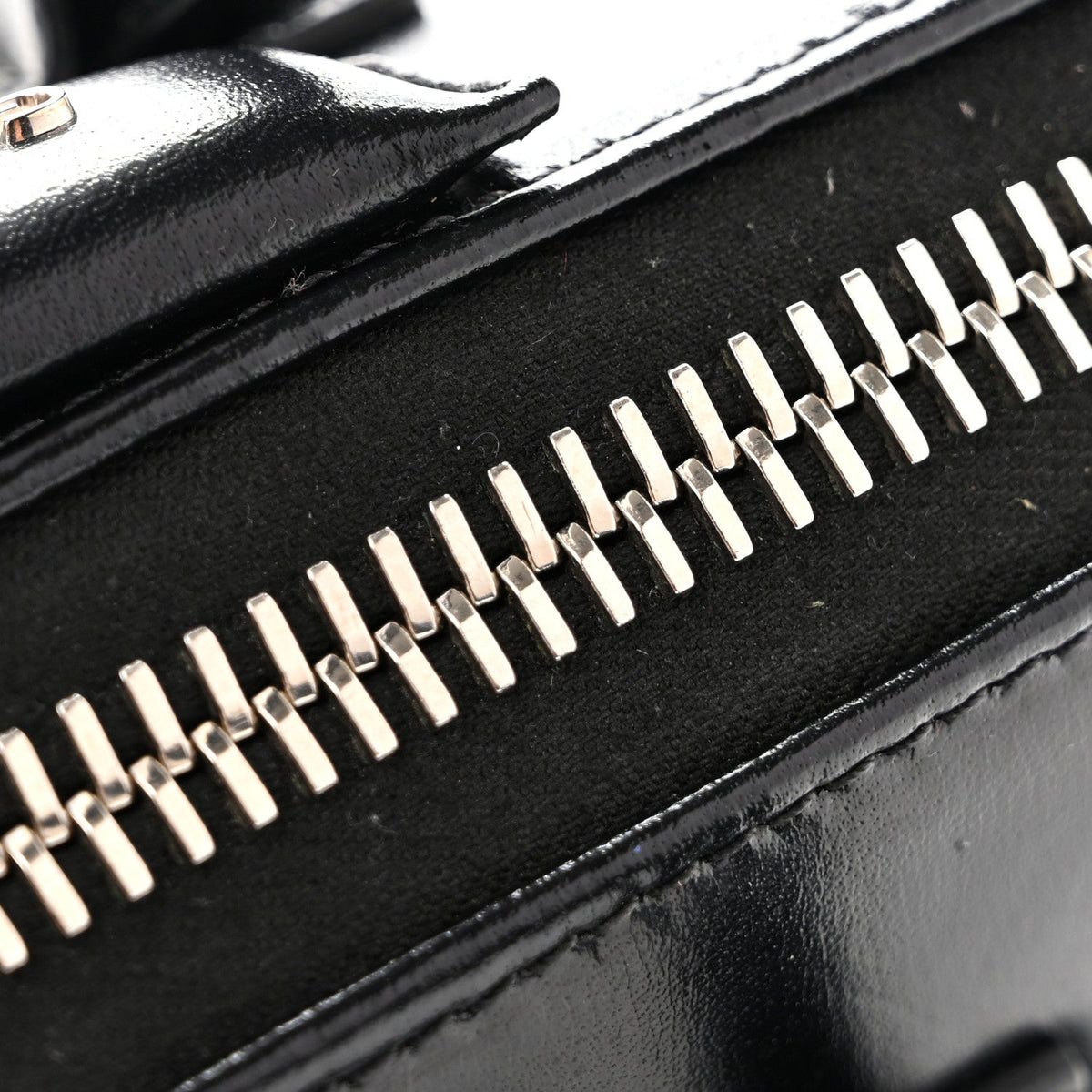 Shiny Lord Calfskin Mini Antigona Black