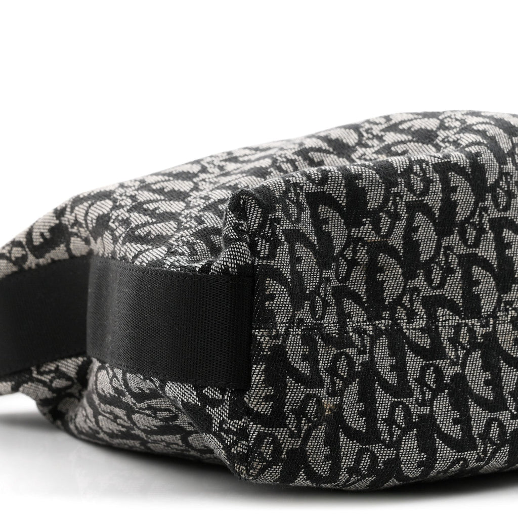 Monogram Messenger Beige Black