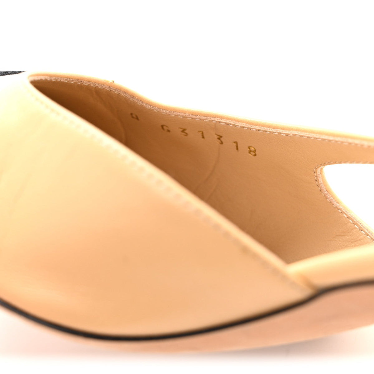 Goatskin Grosgrain Cap Toe CC Slingback Pumps 39 Beige Black