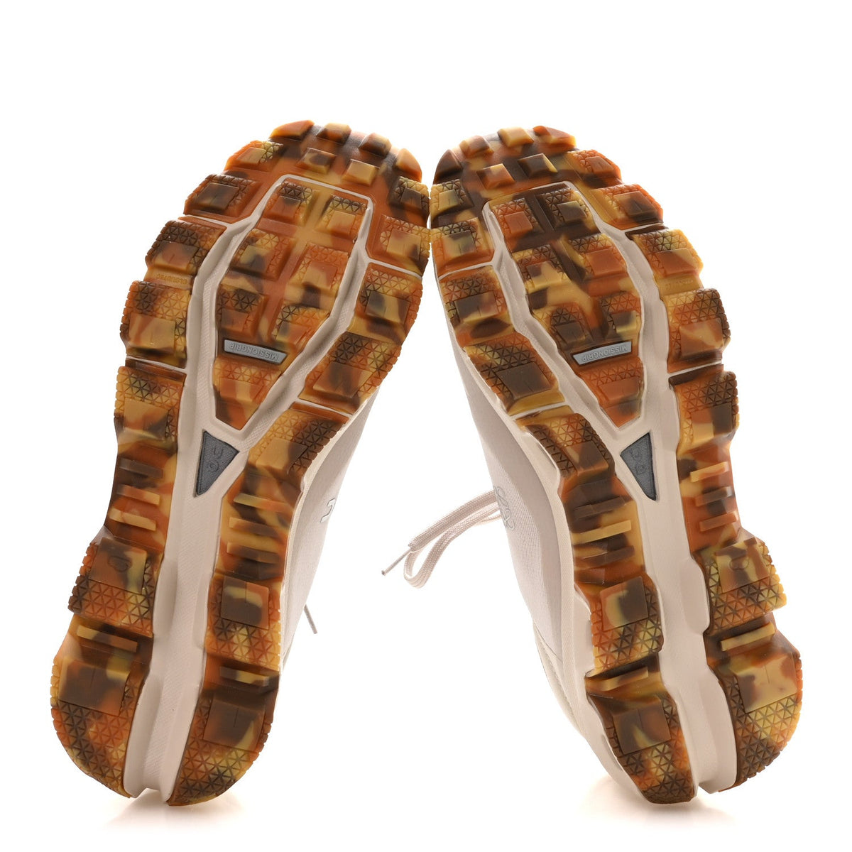 X ON Mesh  Womens Cloudventure 2 Sneakers 40 Arena Sand