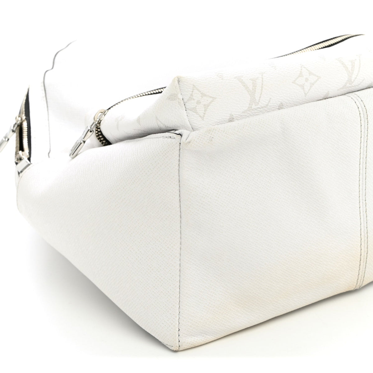 Taiga Monogram Discovery Backpack PM White
