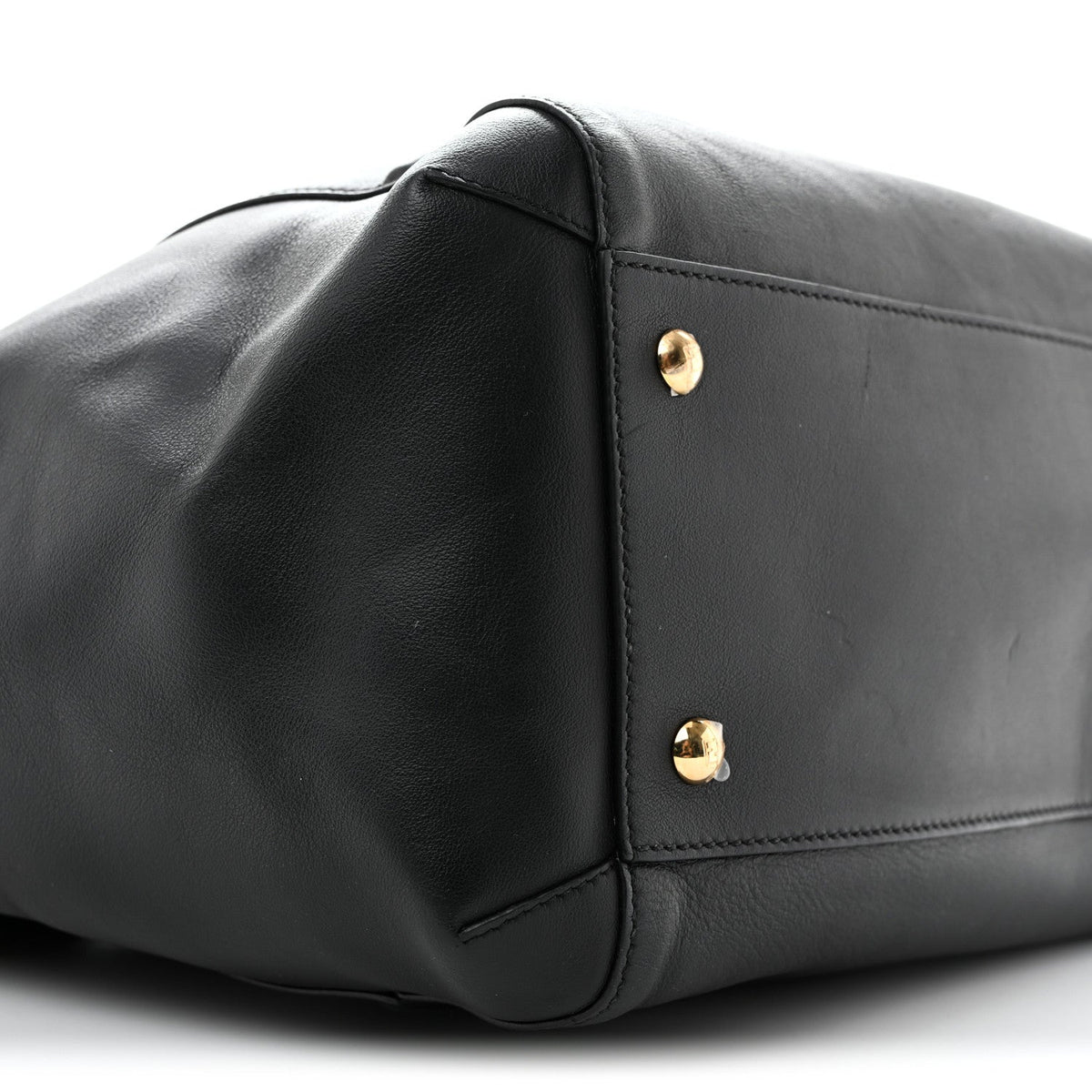 Vitello Grace King Karligraphy Chain Bucket Bag  Black Bisquit