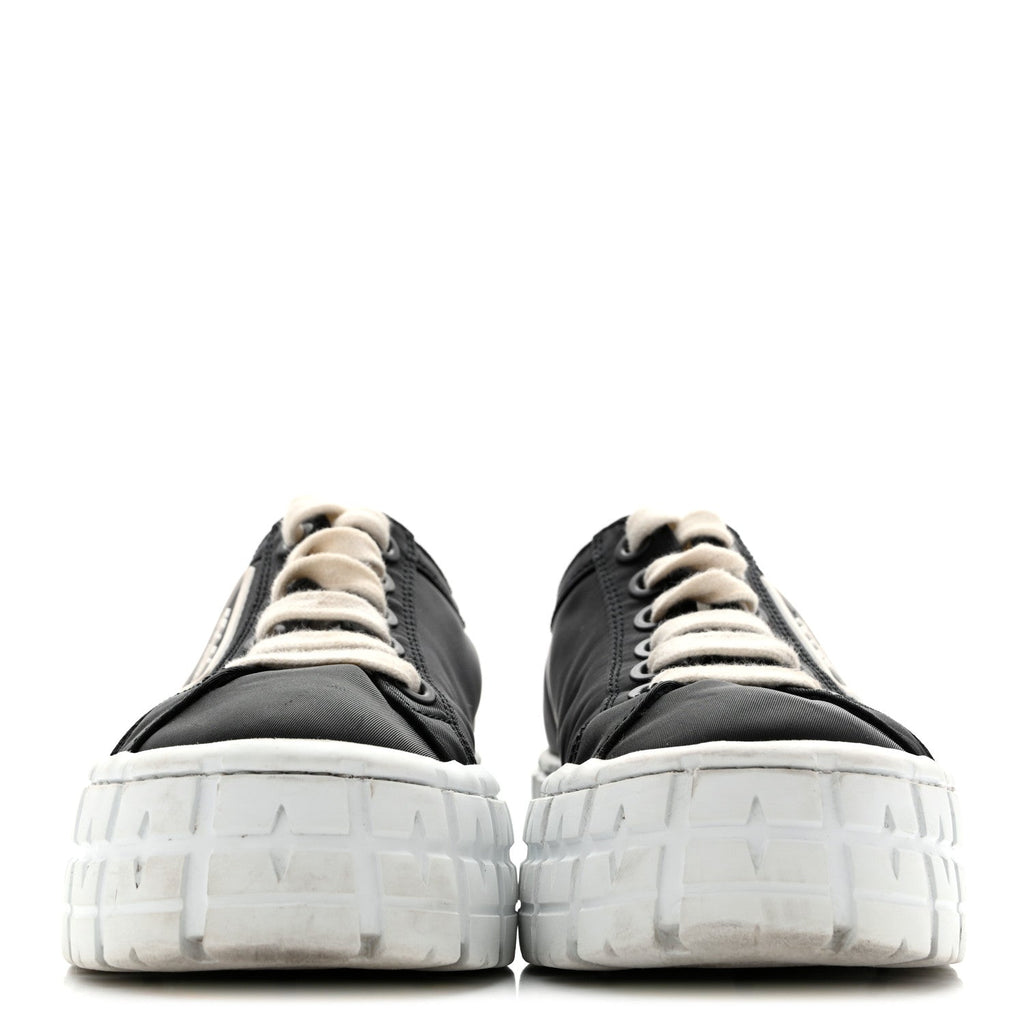 Re-Nylon Gabardine Triangle Logo Double Wheel 50mm Sneakers 38.5 Black