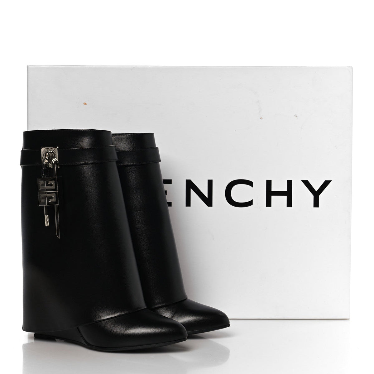 Calfskin Shark Lock Ankle Boots 38 Black
