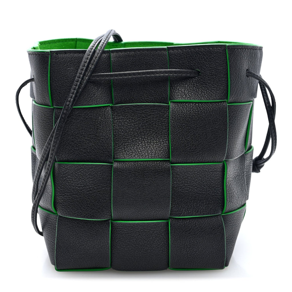 Calfskin Maxi Intrecciato Small Cassette Bucket Bag Black Parakeet