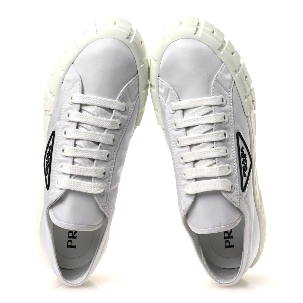 Re-Nylon Gabardine Triangle Logo Double Wheel 50mm Sneakers 40 White
