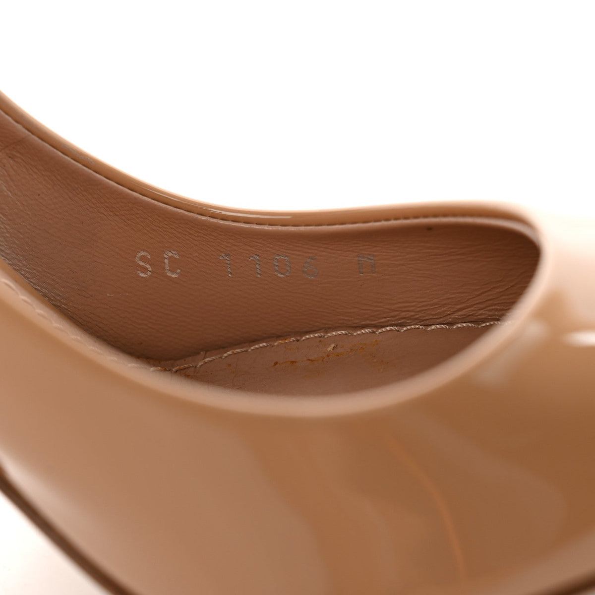 Patent Calfskin Eyeline Pumps 38 Nude
