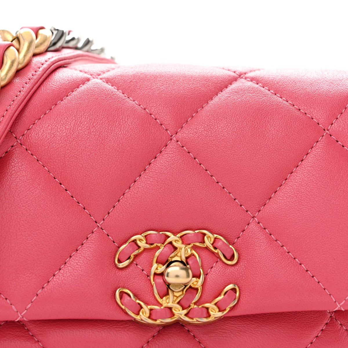 Lambskin Quilted Chanel 19 Waist Bag Pink