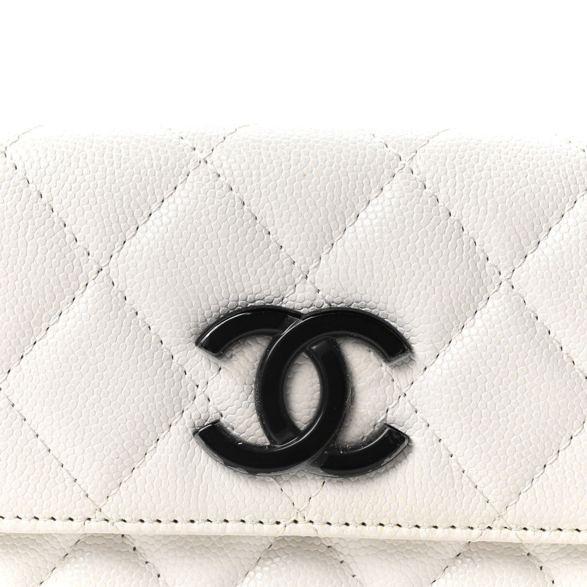 Caviar Quilted My Everything Belt Flap Card Holder White