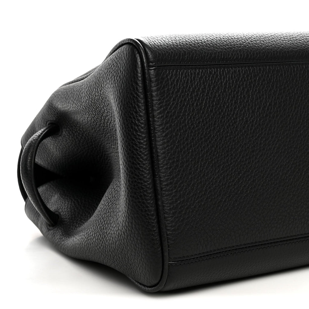Grained Calfskin Le Turismo Black