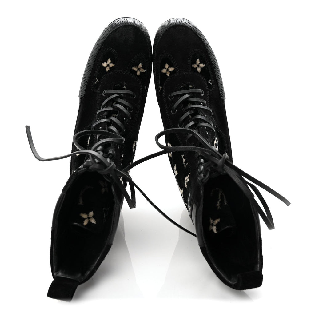 Velvet Calfskin Monogram Laureate Platform Desert Boots 40 Black White