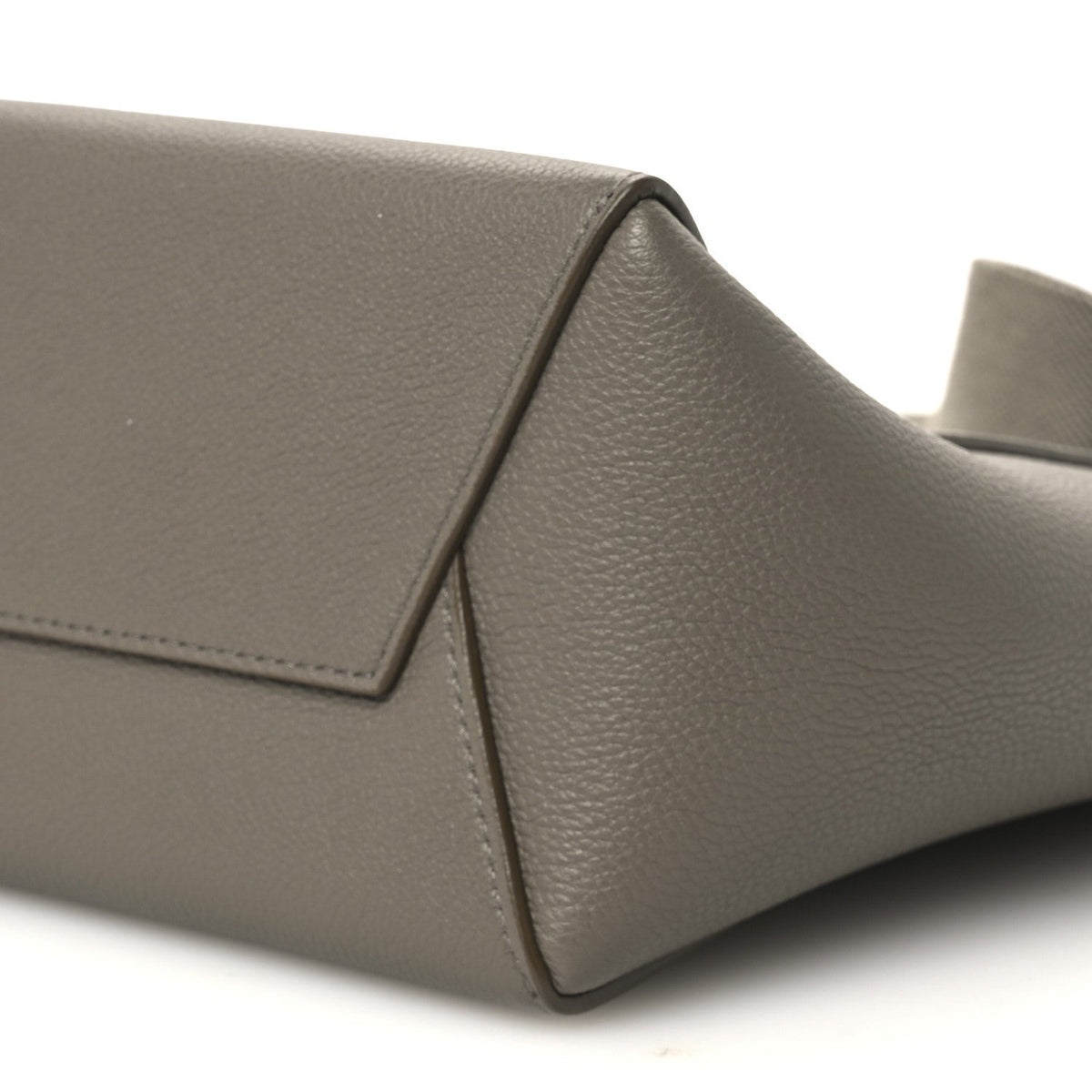 Soft Grained Calfskin Small Sangle Bucket Bag Taupe