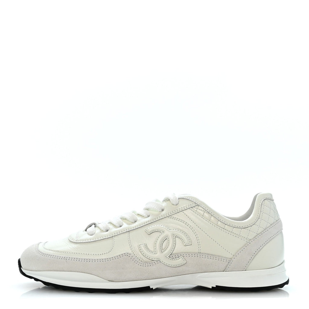 Suede Calfskin Quilted CC Sneakers 39 White Black