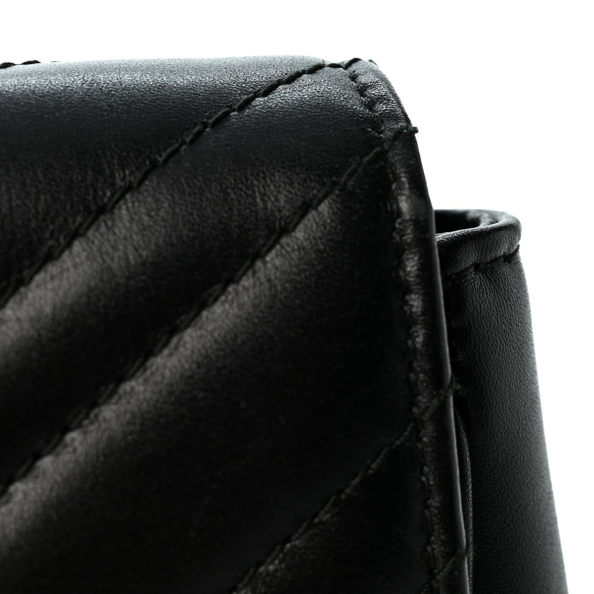 Calfskin Matelasse Pearly GG Marmont Chain Belt Bag Black