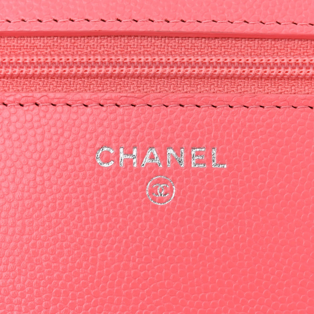 Caviar Quilted My Everything Wallet On Chain WOC Dark Coral