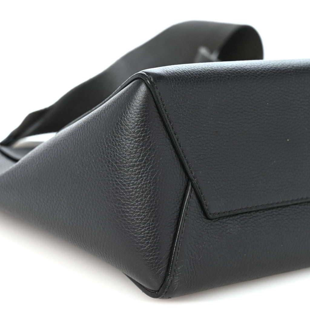 Soft Grained Calfskin Small Sangle Bucket Bag Kohl