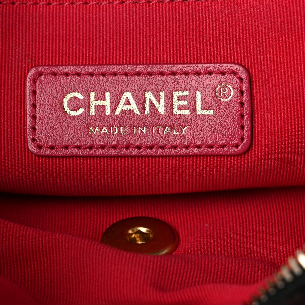 Shiny Caviar Quilted Chain Melody Backpack Black