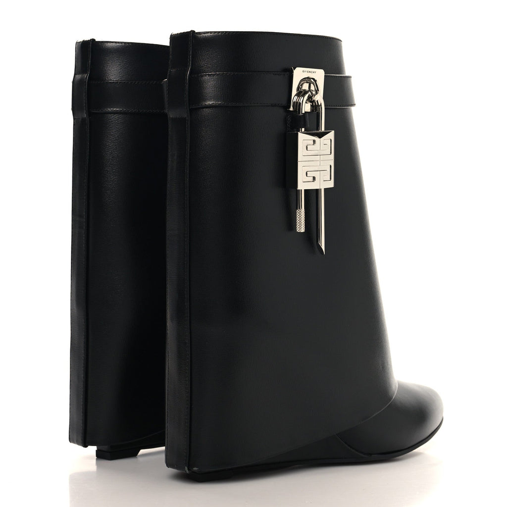Calfskin Shark Lock Ankle Boots 38 Black