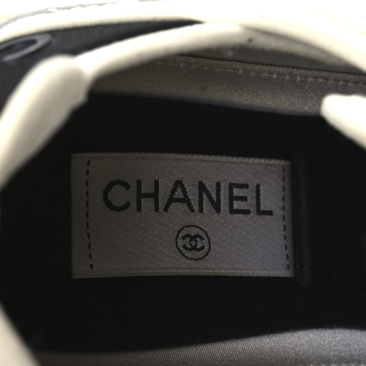 Velvet Calfskin Mixed Fibers CC Sneakers 38.5 Ivory Black