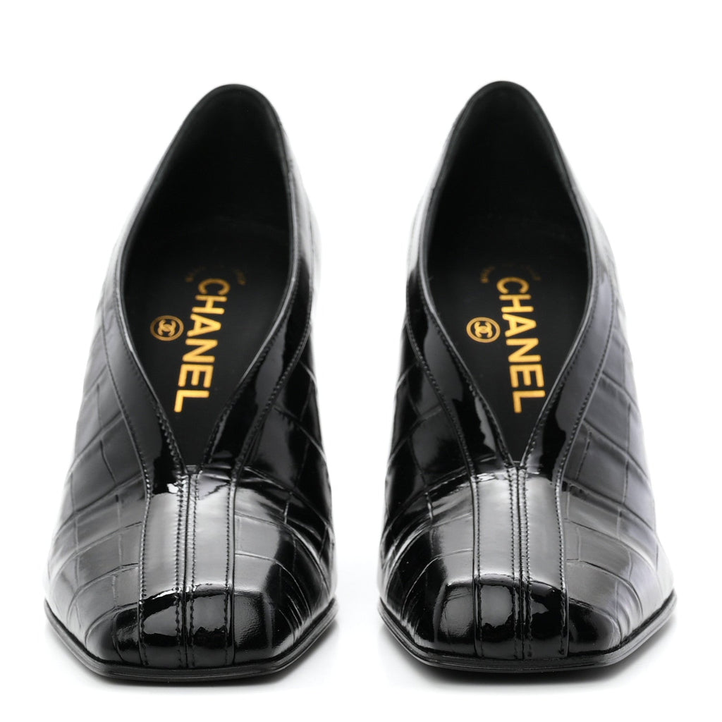 Crocodile Embossed Patent Calfskin Pumps 36 Black