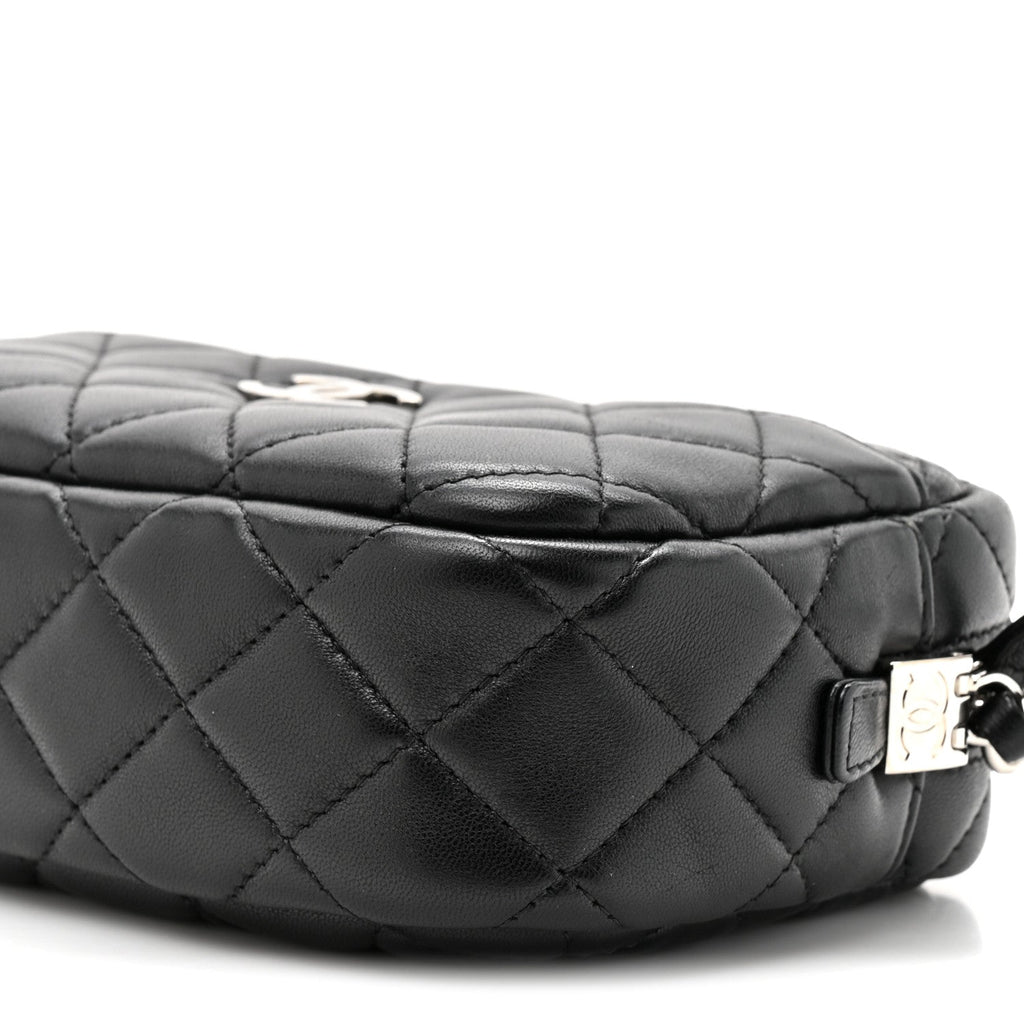Lambskin Quilted Small Camera Case Black