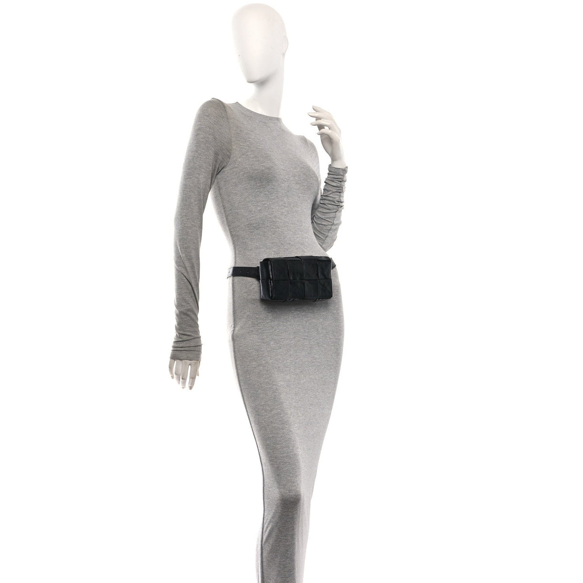 Paper Calfskin Maxi Intreccio The Belt Cassette Bag Black