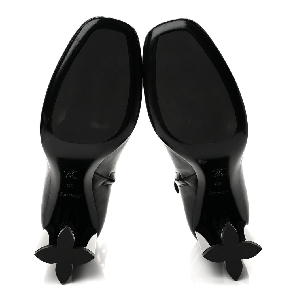 Calfskin Belted Silhouette Ankle Boots 39 Black