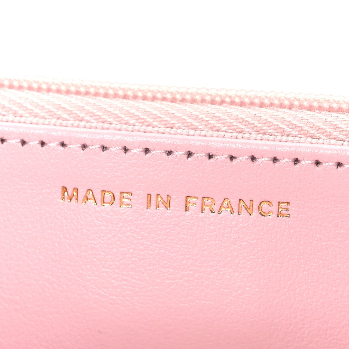 Caviar Quilted Wallet on Chain WOC Light Pink