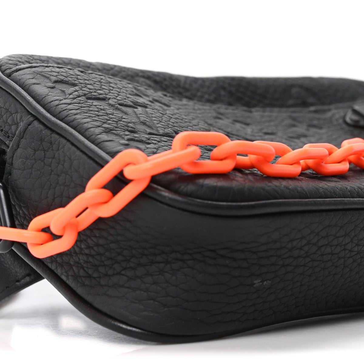 Taurillon Monogram Uniformes Solar Ray Soft Pochette Volga Belt Bag Black