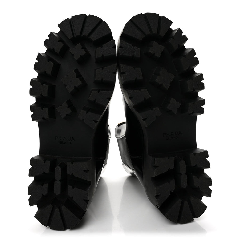 Brushed Calfskin Stride Triangle Booties 36.5 Black