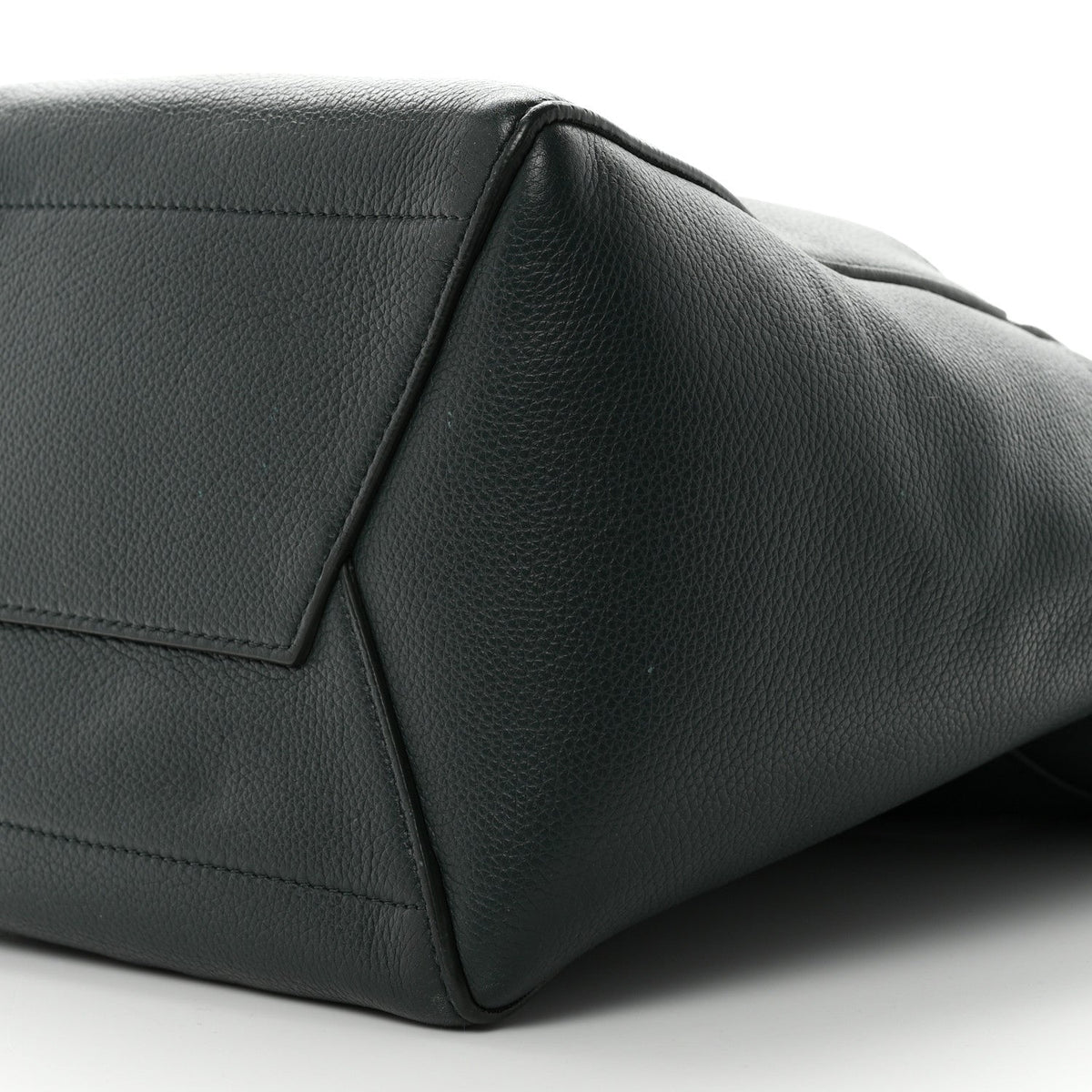 Soft Grained Calfskin Sangle Bucket Bag Amazone